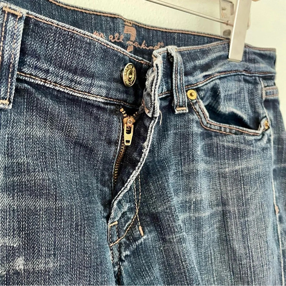 7 For All Mankind DOJO medium wash shorts size 29 - Picture 4 of 9